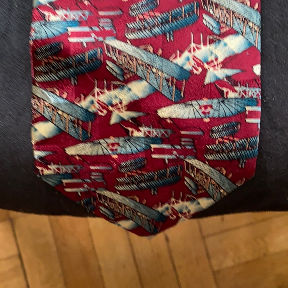 Vintage plane tie! Perfect condition